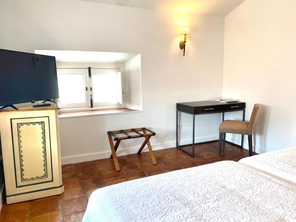 Boutique Conde De La Corte Hotel 4*